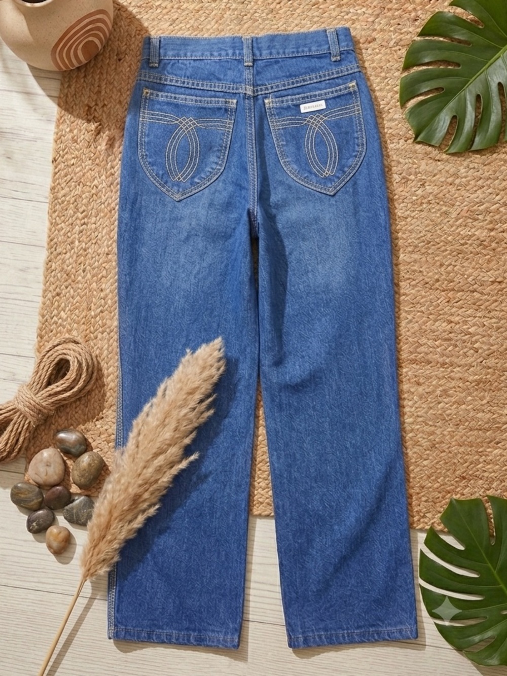 BRITTANIA Vintage High Waisted Straight Leg Jeans Blue Stitch Pocket Denim Pants